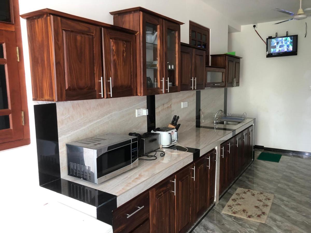 אונה ואטונה Coral Palm Villa And Apartment מראה חיצוני תמונה